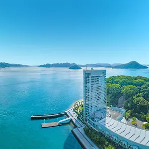 Grand 4*, Hiroshima Japon