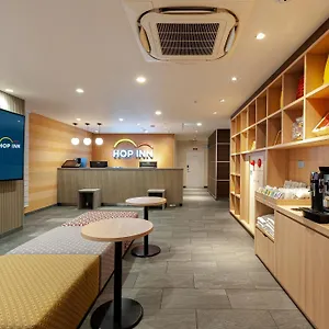 Hop Kyoto shijo Omiya Japan